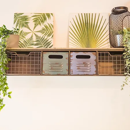 דירה Urbanjungle - Your Trendy Loft In *