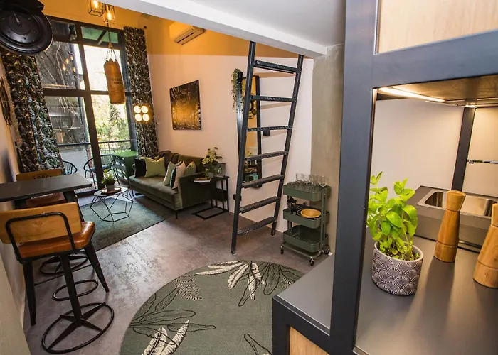 Urbanjungle - Your Trendy Loft In דירה